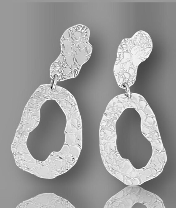 Hammered earrings